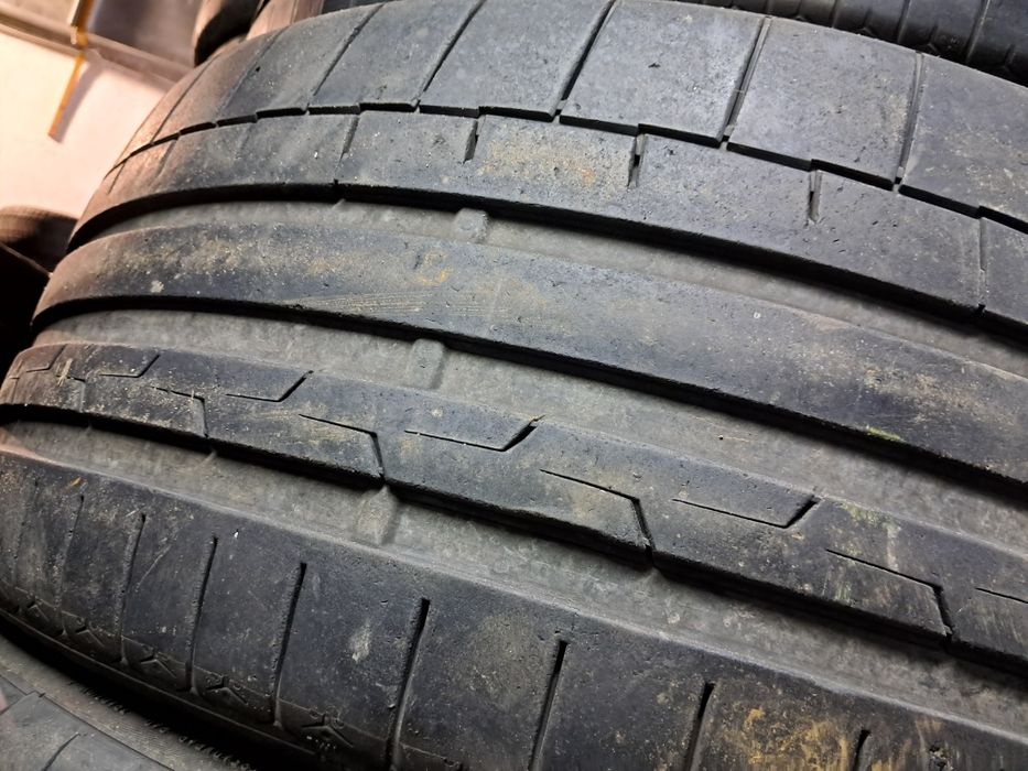 Anvelope second vara 265 40 ZR21/255 40 ZR21 Continental 2024