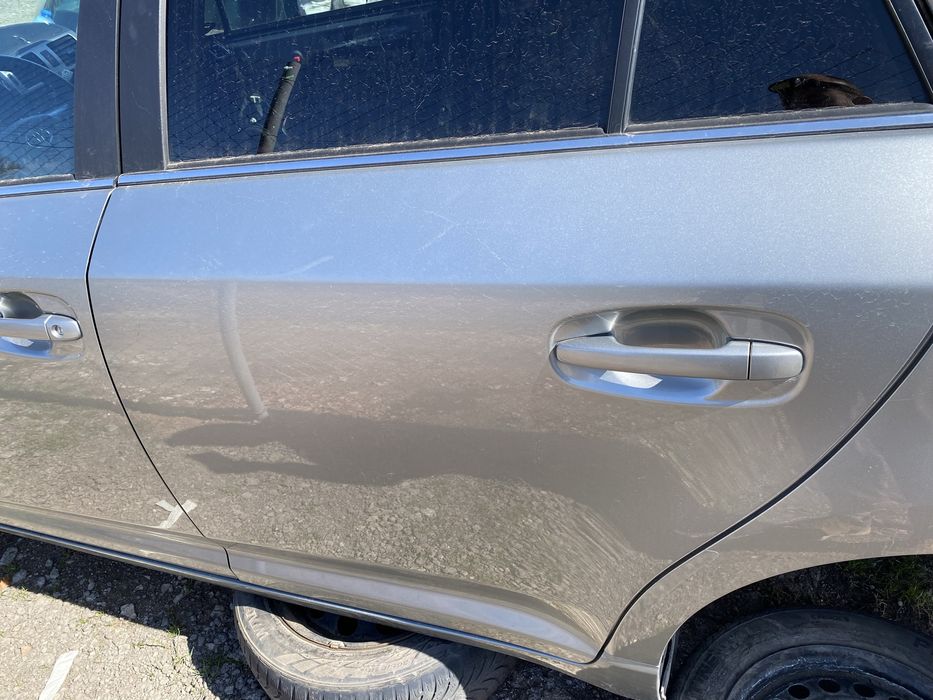 Предна/Задна врата за Toyota Avensis T27-комби