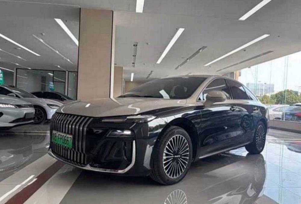 Roewe M7 Hamma Pozitsiya