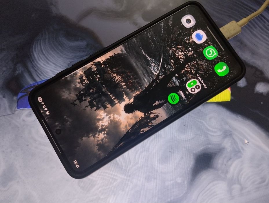 Продам срочно Samsung s 21 fe 128g СРОЧНО