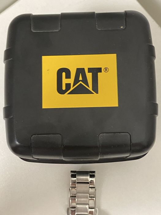 Часы Cat металлические