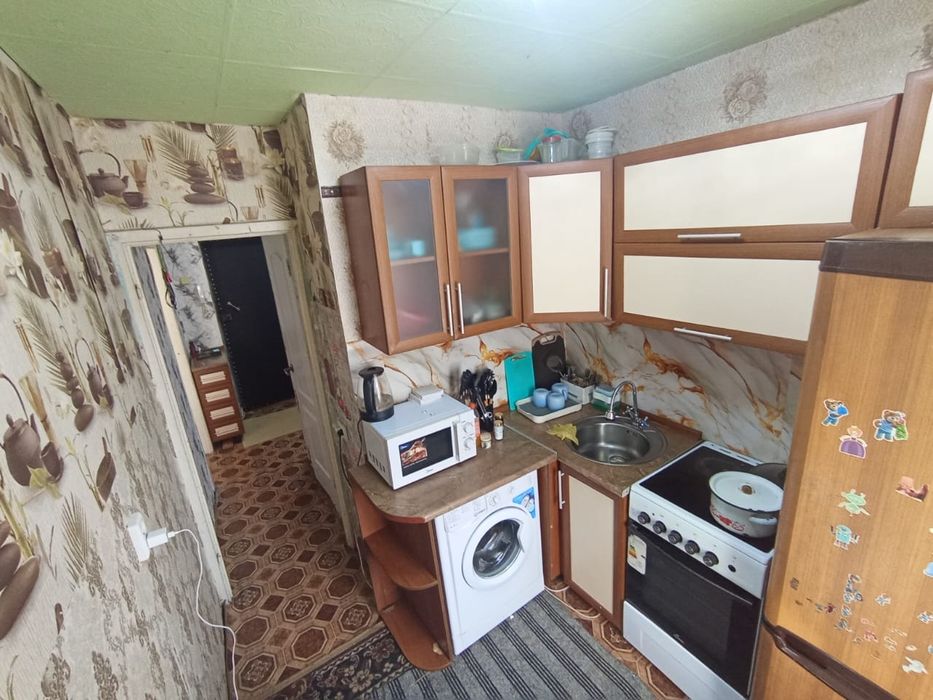 Продам квартиру новаторов 3