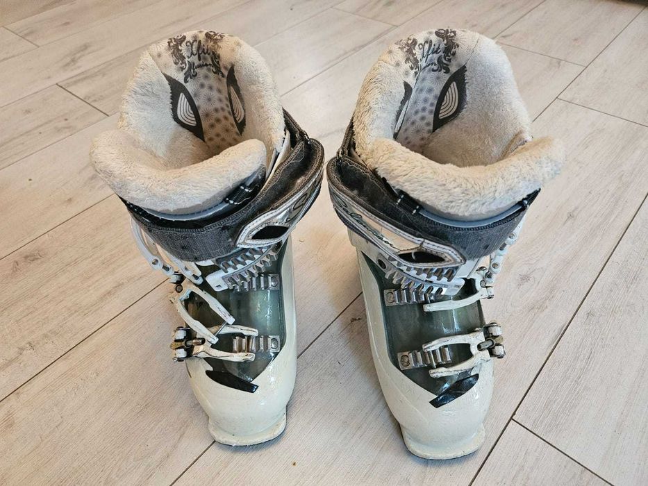 Clăpari fete Salomon marimea 22 Mondo (35 EU)