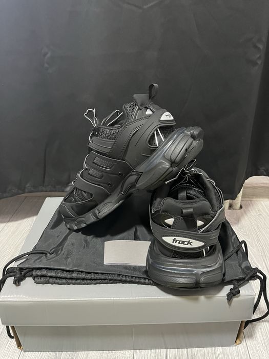 Balenciaga track negru