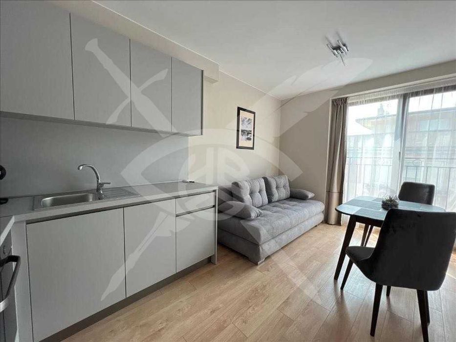 Дава се под наем Тристаен апартамент в Варна, Гръцка махала - 70 кв.м за 1200 € - Снимка #1