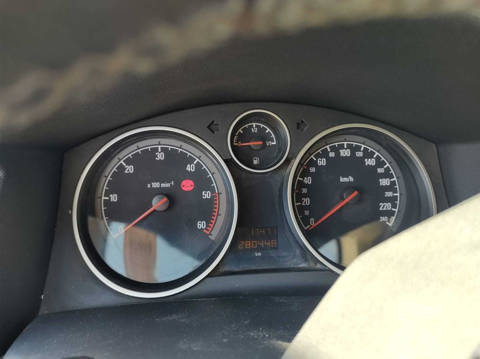 Opel Astra H(2008) disel