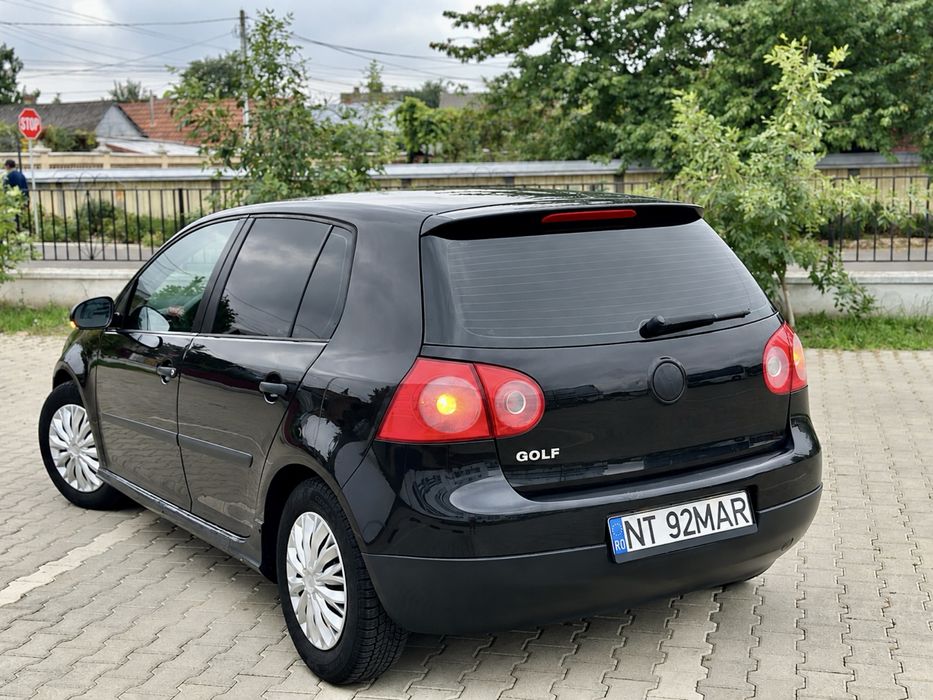 VOLKSWAGEN Golf 2005 — imagine 3