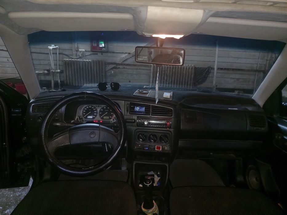 Продам хороший гольф 3 1.6