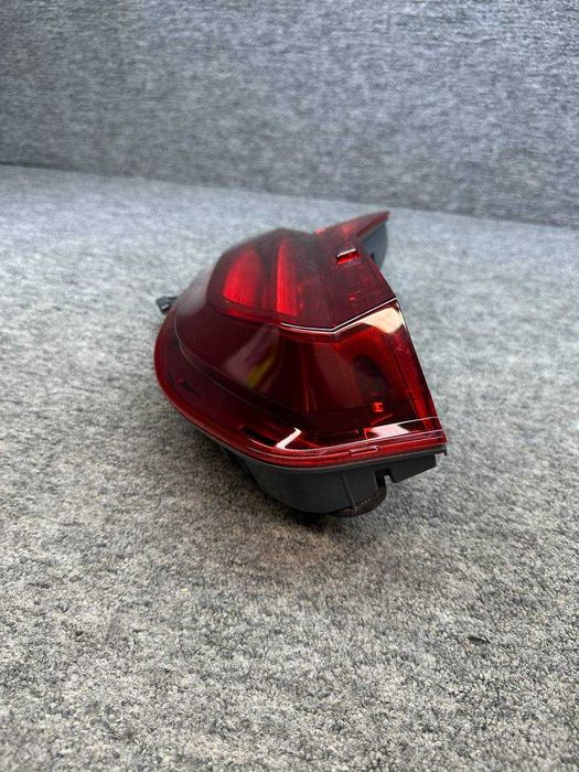 Stop haion stanga BMW SERIA 7 G11 non-facelift