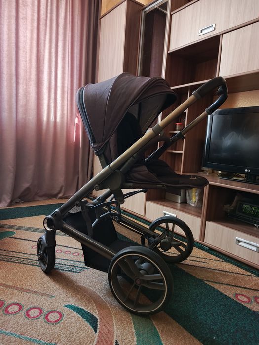 Продам детскую коляску "Teknum"