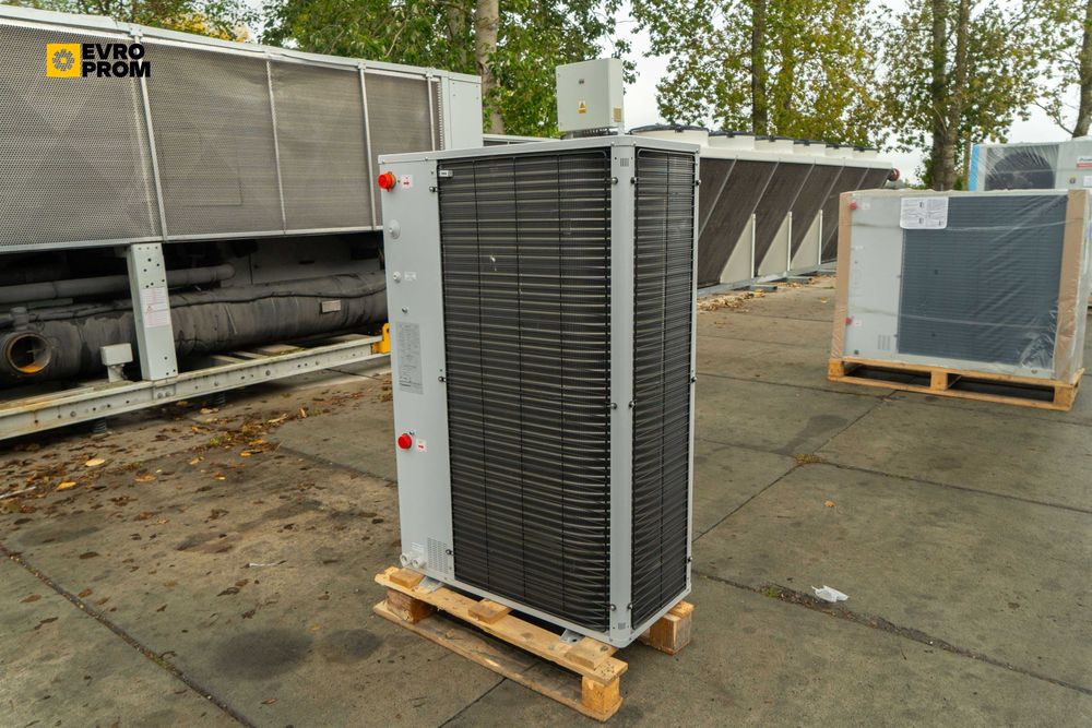 Chiller răcit cu aer CLIMAVENETA I-BX 015T – 15.5 kW | chiller 15 kw pret | Nou | Modul hidraulic | Inverter