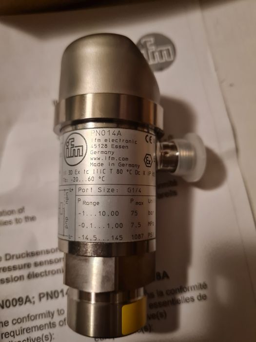 Senzor de presiune IFM model PN014A