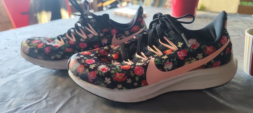 Nike pegasus marime 36.5  23.5 cm