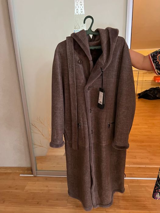 Продам двухстороннюю дубленку.