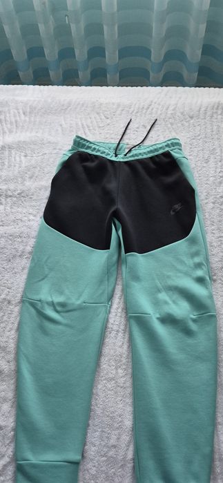 Nike tech fleece