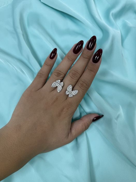 Золотое кольцо с бриллиантами