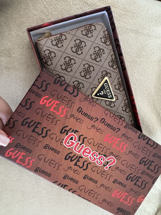 Portofel Guess nou