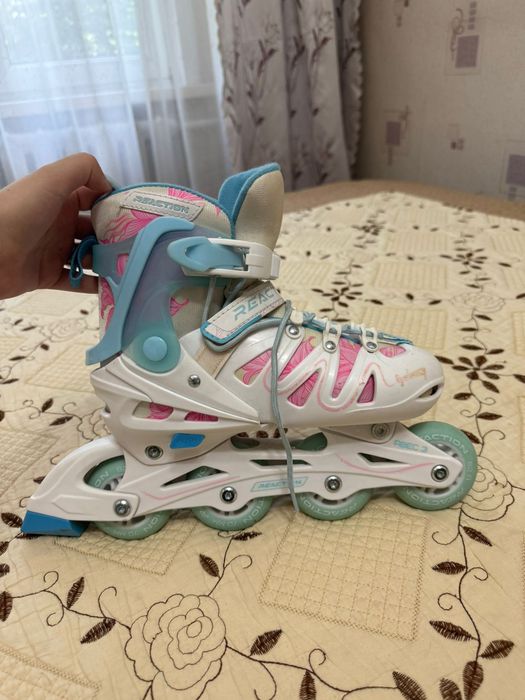 Продам роликовые коньки