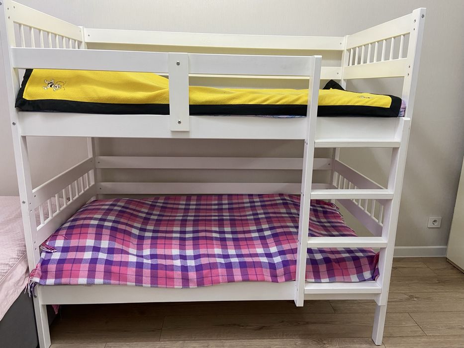 Продам двухъярусная кроватку