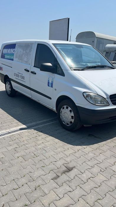 Dezmembram Mercedes-Benz Vito 2.2 diesel din 2008