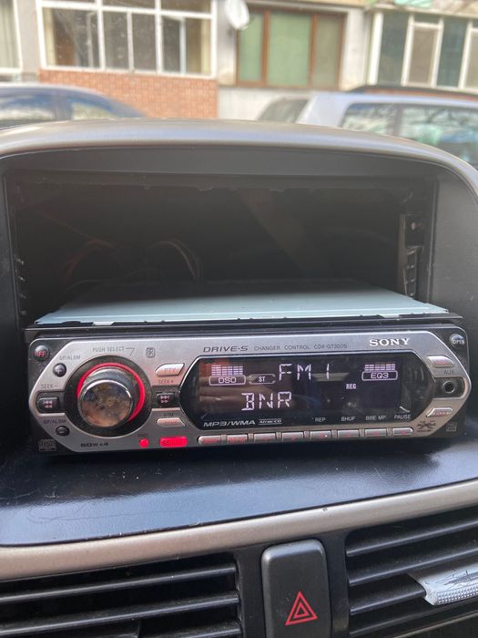 Авто CD радио Sony