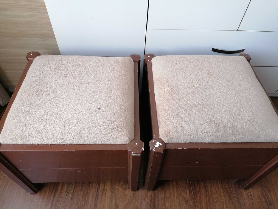 Дървена холна маса+3бр табуретки