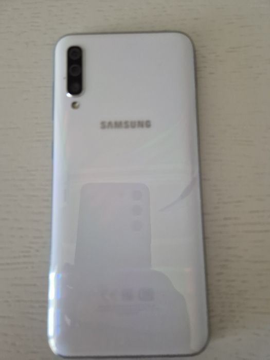 Продам телефон  недорого