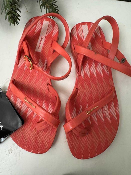 Новая фирменная обувь, размер 21, 24, 30, 32, 33, 34