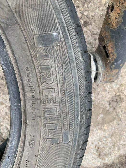 2 бр Летни Гуми Pirelli 235/55 R17 DOT 2821 грайфер 7мм ном 15