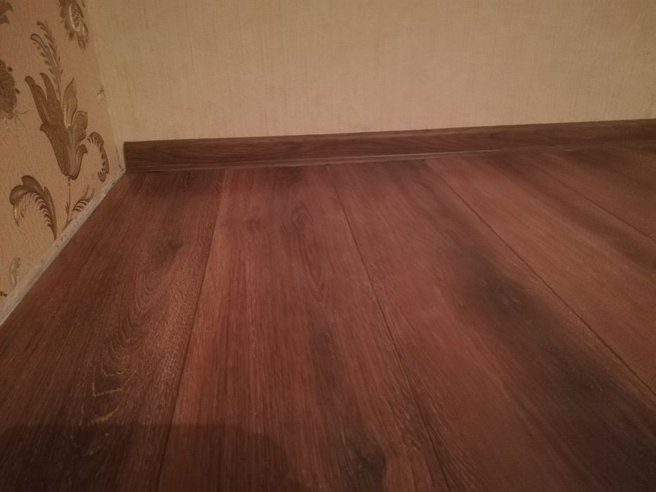 Укладка ламината и подложки