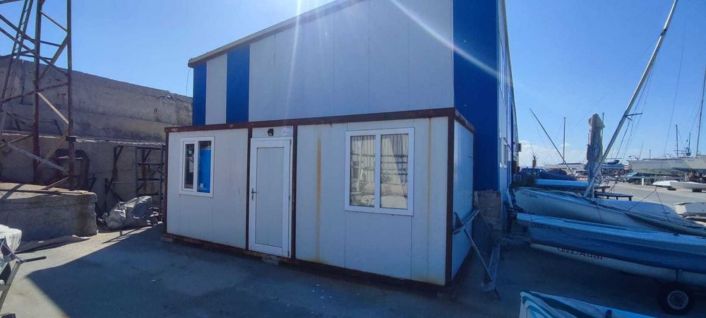 Контейнер Преместваем обект от сандвич панели