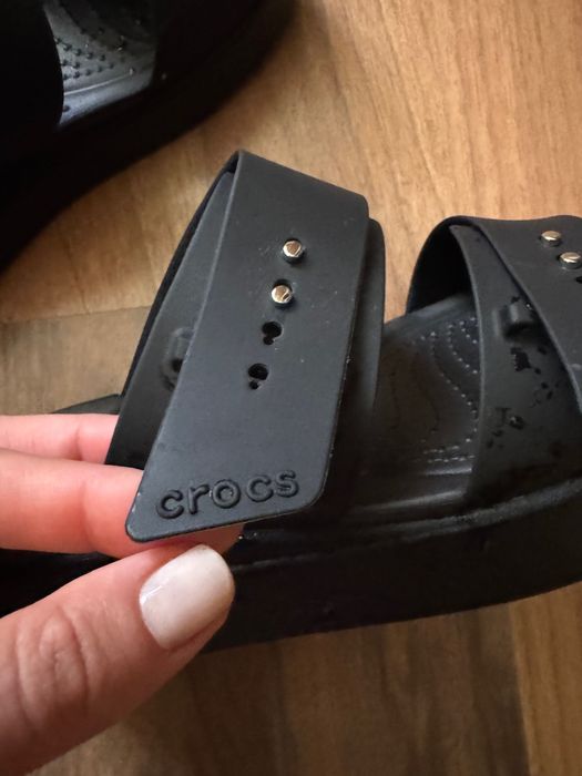 Papuci Crocs , în stare f bună