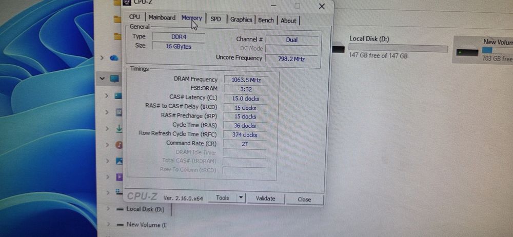 Vând calculator +monitor