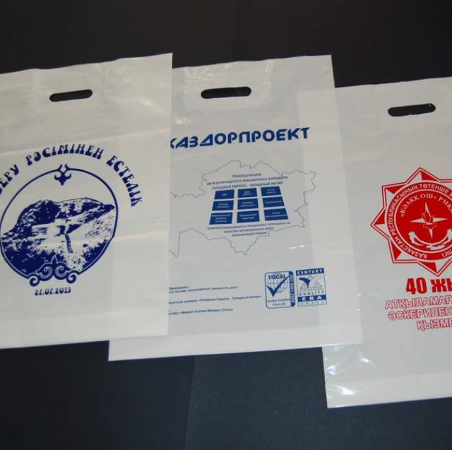 Нанесение рисунка на пакет майку