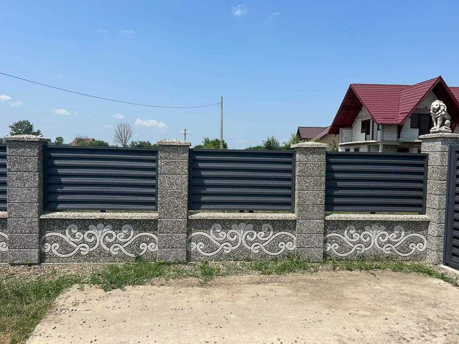 Garduri si porti din panouri stil jaluzele si alte modele disponibile