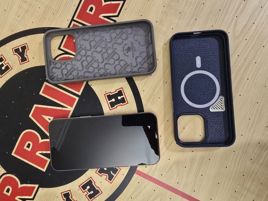 Продам Iphone 15 Pro Max 256 GB Titan
