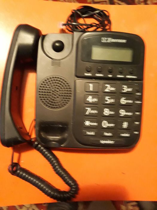 Colectie telefoane fixe si dect.