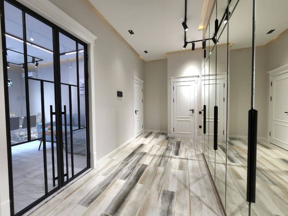 Стильная 3х комнатная квартира в центре города! Госпитальный, Мирабад