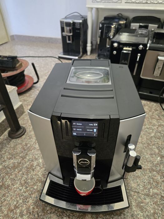 Кафемашина Jura e8