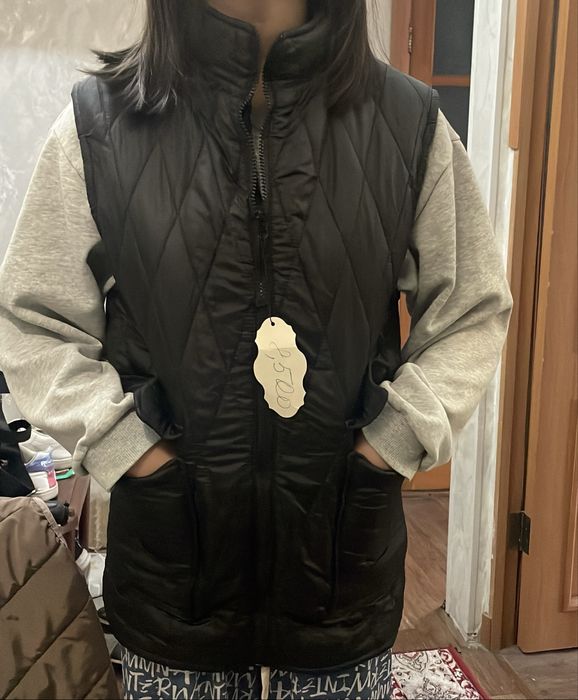 Безрукавка демисезонная