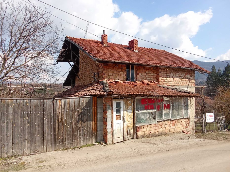 Продава се Къща в Априлци - 184 кв.м за 186 €/кв.м - Снимка #2