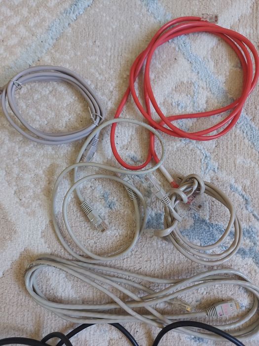 Компьютерные кабели, переходники, роутер TP-Link