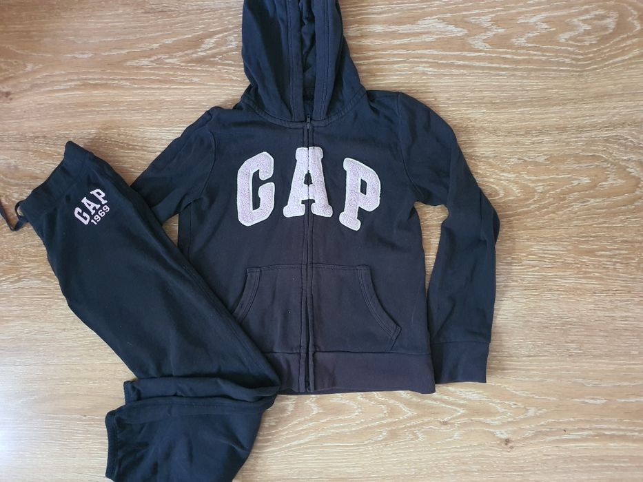 Екипи Zara,Next,Gap,Reserved 140 см.