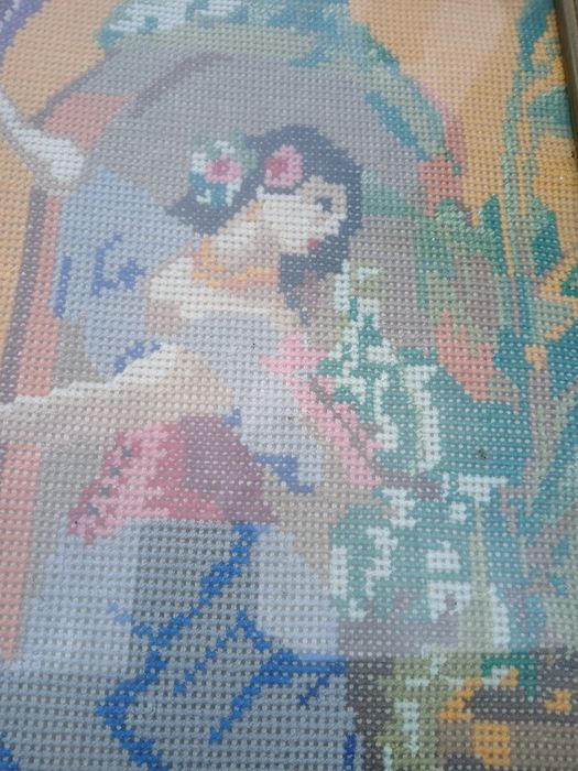 Стари гоблени  на 50 години сигурно може и повече 20 € ЗА брой