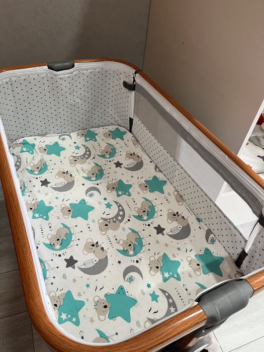 Детская кроватка манеж