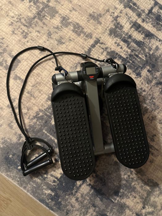 Stepper reglabil cu corzi