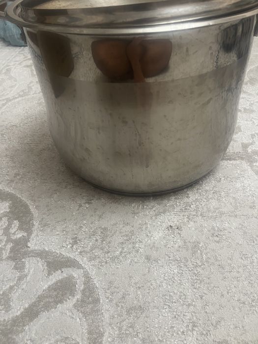 Продам кастрюлю