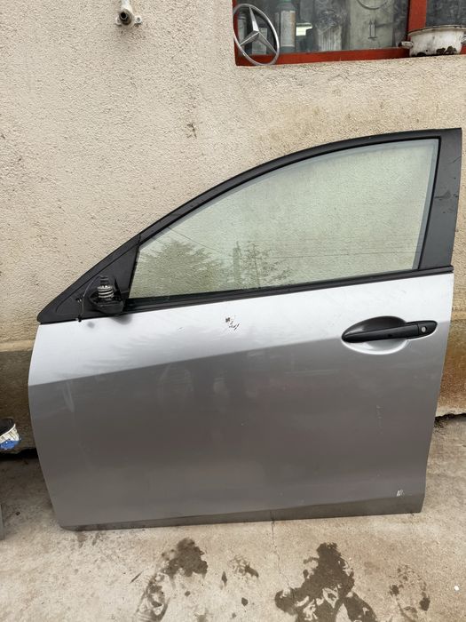 Usa stanga dreapta fata gri complet echipata Mazda 3 BL 2009-2013