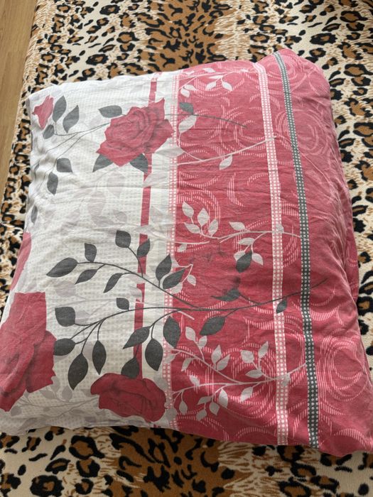 Подушки 100 % пух 60х60