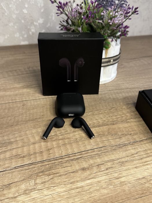 Продам AirPods 2 Black Premium жемчуг